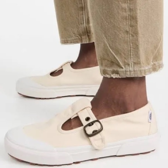 Vans Mary Jane Style 93 Buckle Strap Women’s Shoes Classic cream Canvas Size 6.5 - Picture 3 of 13
